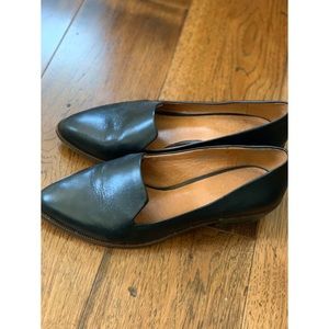 Madewell black leather loafer with a modest heel